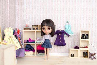 MargoTravellingBlythe, Blythe, diy, Margo, Karolin Felix, Puppe, doll, traveling blythe, Puppenhaus, Puppenmöbel, Ankleidezimmer, Puppenkleidung, nähen